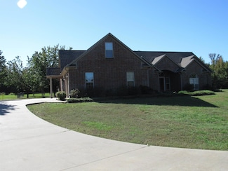 64 Wilson Cove Rd, Morrilton, AR 72110