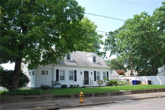 153 Oswald St, Pawtucket, RI 02861