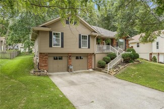 1207 Amesbury Ave, Liberty, MO 64068