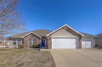 213 NW Jackie Ave, Grain Valley, MO 64029