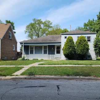9716 Warren Ave, Oak Lawn, IL 60453
