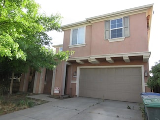 1016 Papaya St, Madera, CA 93638