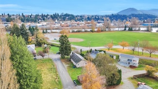 303 S Baker St, Mount Vernon, WA 98273