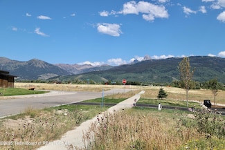 1025 Cahuilla Rd, Driggs, ID 83422