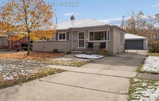 25015 Meadows Ave, Flat Rock, MI 48134