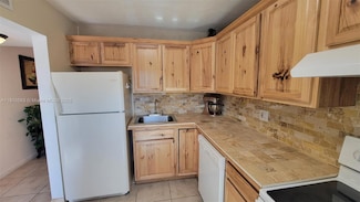 5851 NW 62nd Ave Unit 202, Tamarac, FL 33319