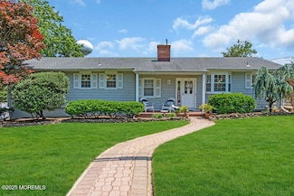 708 Schoolhouse Rd, Brielle, NJ 08730