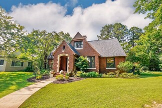 837 Maple St, Camden, AR 71701