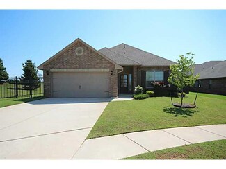 2132 New Brook Dr, Edmond, OK 73003
