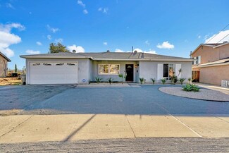 9219 Dalehurst Rd, Santee, CA 92071