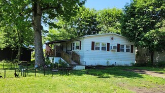14 Oak St, McVeytown, PA 17051
