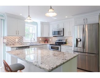 3 Crossman Cir, Newton, NH 03858