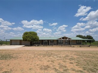 7814 W Lake Rd, Abilene, TX 79601