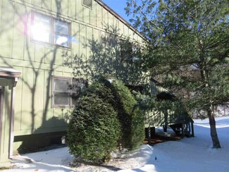 30 Pleasant St, West Lebanon, NH 03784
