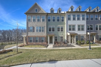32 Ambrosia Ct, Livingston, NJ 07039