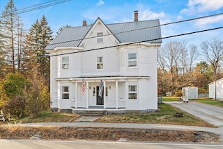 73 W Main St, Hillsborough, NH 03244
