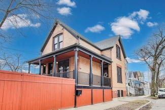 3211 W Mclean Ave, Chicago, IL 60647