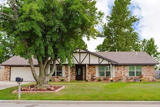 2304 Bell Ave, Elk City, OK 73644