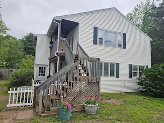 4 E Newberry Rd, Bloomfield, CT 06002