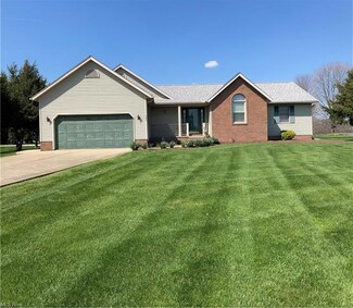 783 Courtview Dr SW Unit 81, Carrollton, OH 44615