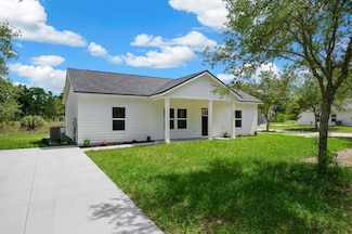 872 SW Second Ave, Trenton, FL 32693