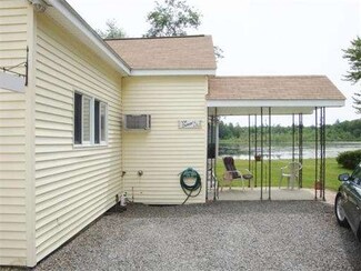 49-5 Flint Pond Dr, Hollis, NH 03049