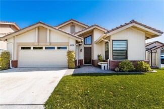 2541 N River Trail Rd, Orange, CA 92865