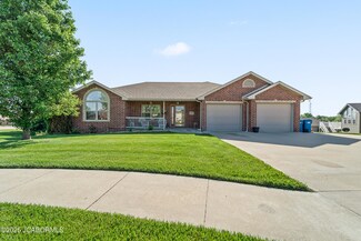 1913 Wyatt Ct, Jefferson City, MO 65109