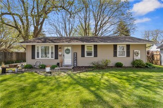 211 E Carter St, Cerro Gordo, IL 61818