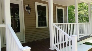 32 North Rd, Shannock, RI 02875