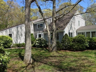 22 Old Mystic Cir, North Falmouth, MA 02556