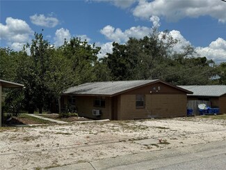 9314 Grandfield Rd, Thonotosassa, FL 33592