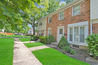 3162 Norwood Ct, Streamwood, IL 60107