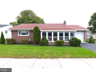 215 N Church St, Robesonia, PA 19551
