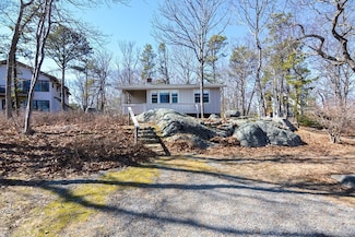 5 Boulder Top, Rockport, MA 01966