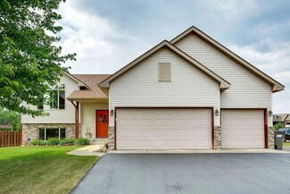 1004 Marion St SE, Isanti, MN 55040
