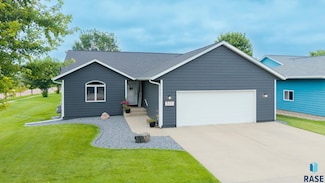511 Patrick Ave, Hartford, SD 57033