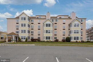 3 Village Cir Unit 105, Stroudsburg, PA 18360