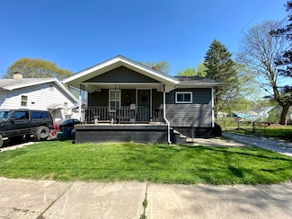 1124 W Cushing St, Decatur, IL 62526