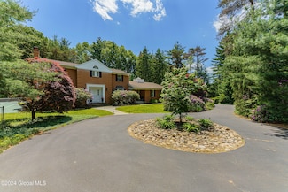 107 Old Niskayuna Rd, Albany, NY 12211