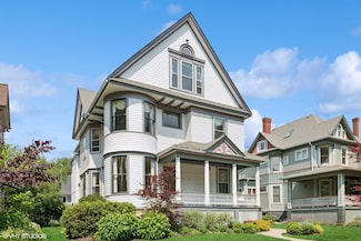 235 S Grove Ave, Oak Park, IL 60302