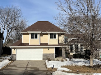 15424 Hamilton St, Omaha, NE 68154