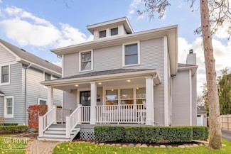 707 Wallace St, Birmingham, MI 48009