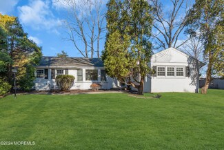 7 Iler Dr, Middletown, NJ 07748