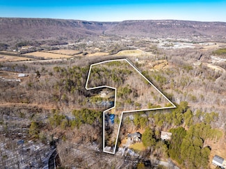 7943 Harper Rd, Hixson, TN 37343