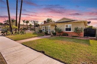 1440 E Barkley Ave, Orange, CA 92867