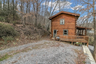 35 Creeds Cove Ln, Waynesville, NC 28785