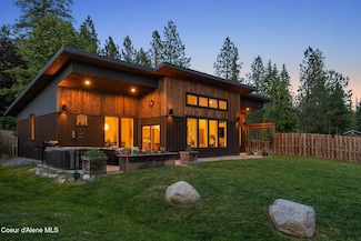 55 Sunray Dr, Hope, ID 83836