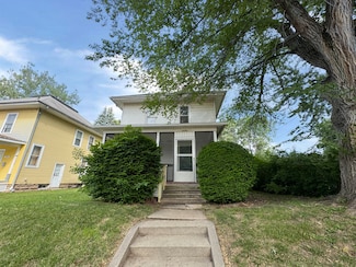 1306 E 4th St, Sterling, IL 61081