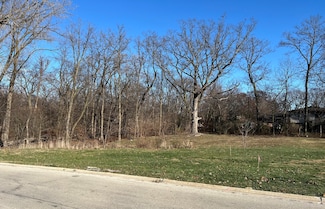 16961 Forest Glen Dr, Tinley Park, IL 60477